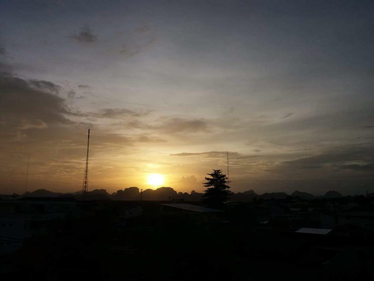 بيت شباب 8 سليبرز ستريت Krabi town المظهر الخارجي الصورة